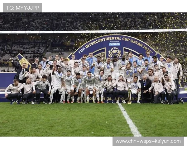 皇马禁区的战术配合成就经典入球