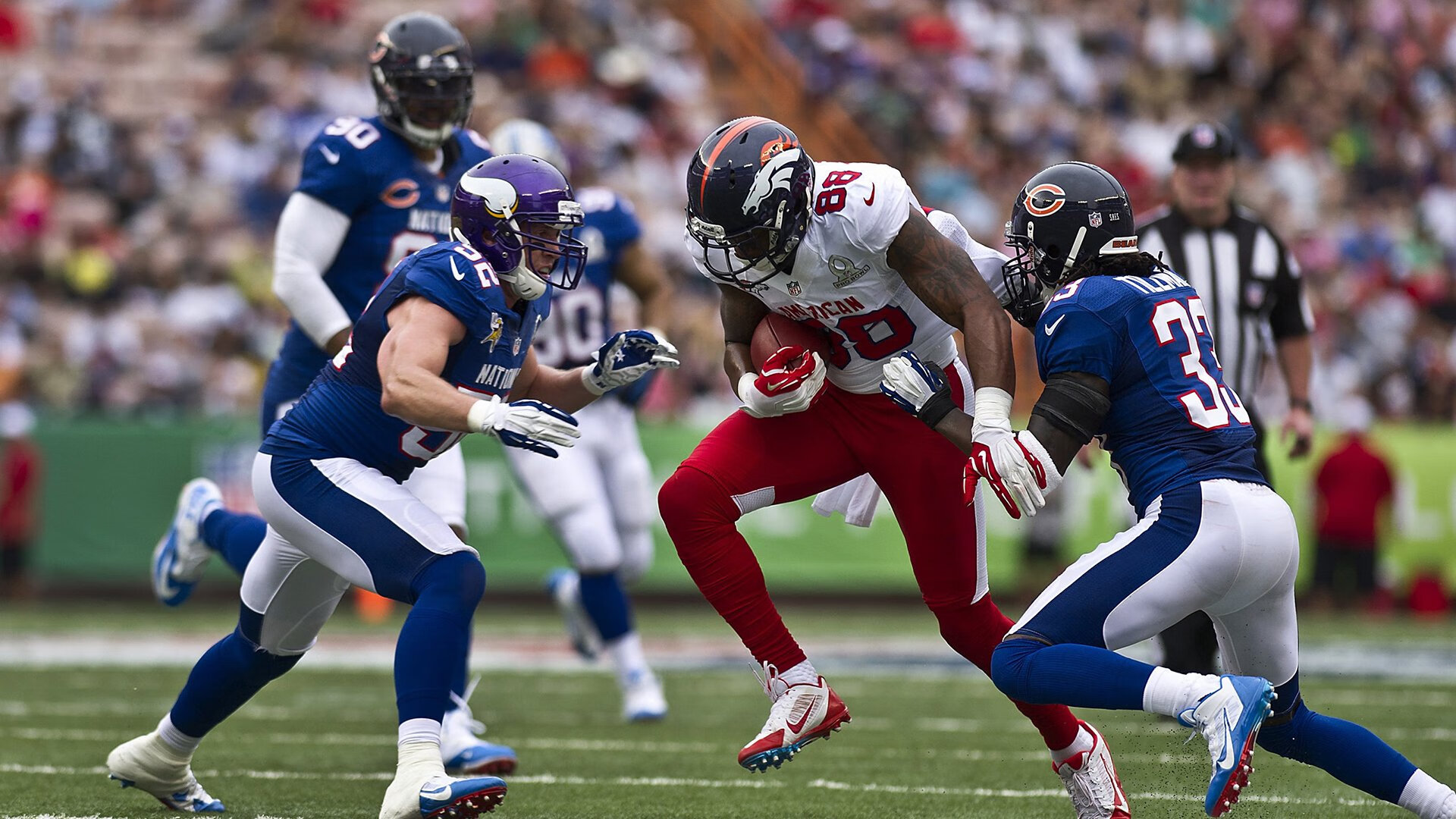 “学校体育设施向社会开放”试点首场夜场赛